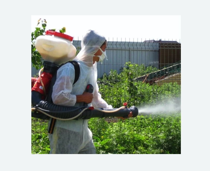 Акарицидная обработка территории в Донецке